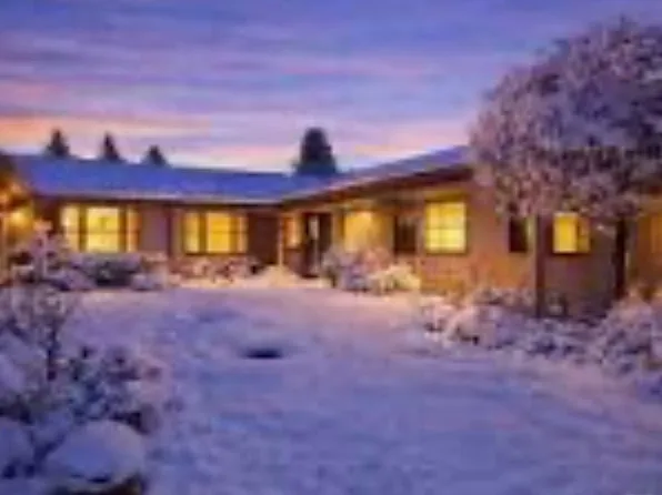 298 Bona Vista Dr NW, Grand Rapids, MI 49504