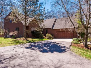 3316 Fox Hollow Ln SW, Rochester, MN 55902