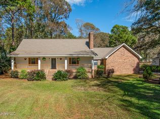 119 Beaver Rd, Hattiesburg, MS 39402