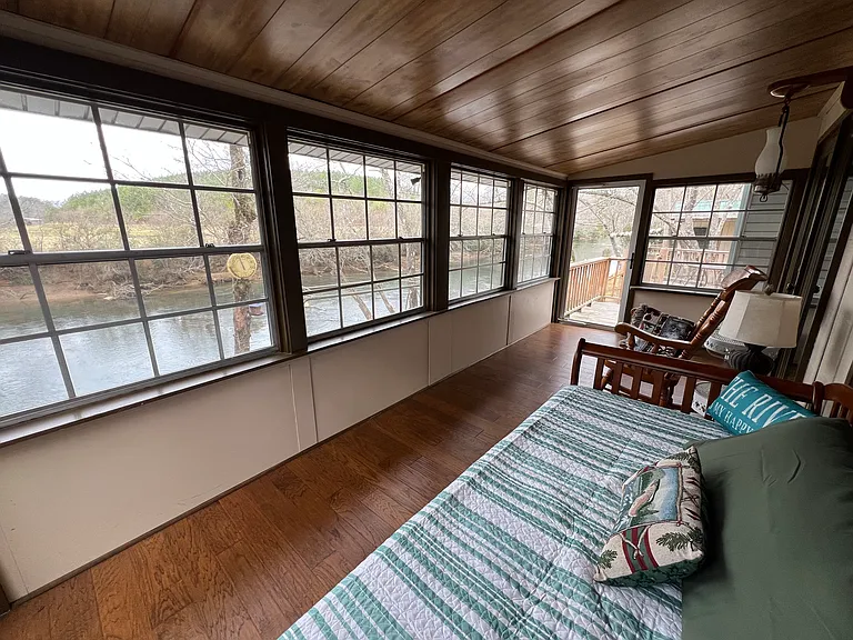 544 Cobb Cir — Photo 23