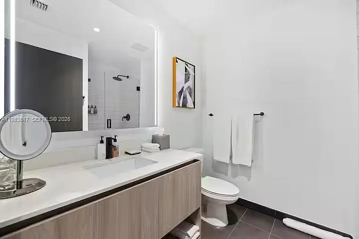 398 NE 5th St #3516 — Photo 9