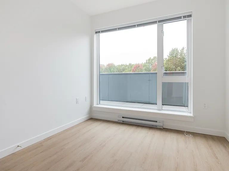 3655 Victoria Dr — Photo 70