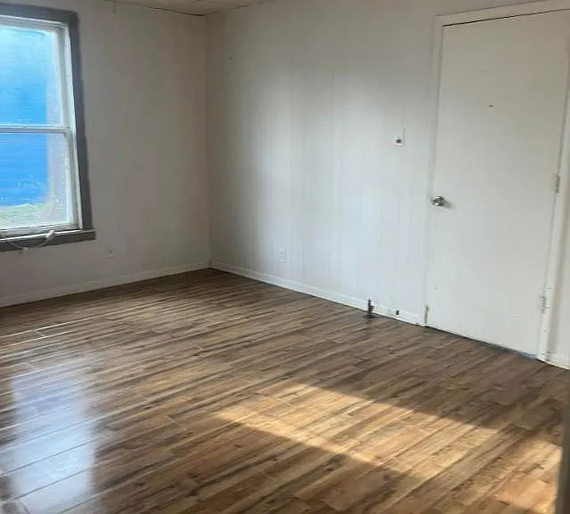926 W Nelson St — Photo 6
