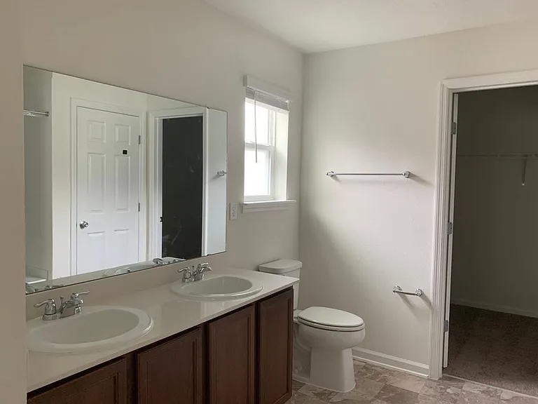 232 Rambling Brook Trl — Photo 9