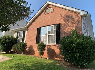 428 Goosedown Ct, Charlotte, NC 28216