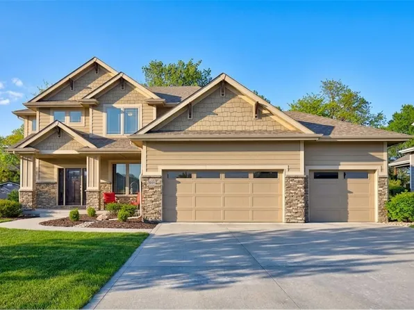3815 148th St, Urbandale, IA 50323