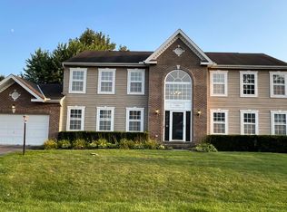 626 Riverby Ln, Delaware, OH 43015