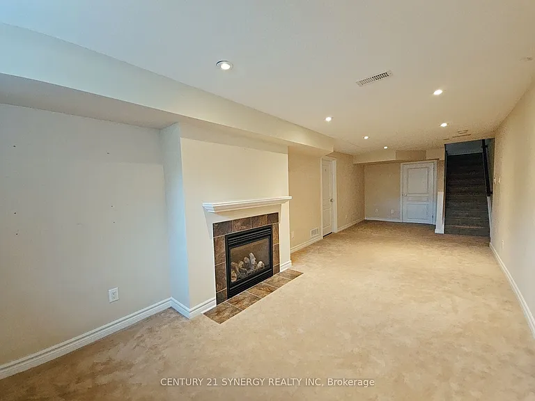 987 Klondike Rd — Photo 17