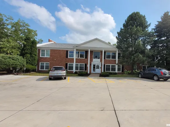 3215 E Locust St APT 74, Davenport, IA 52803