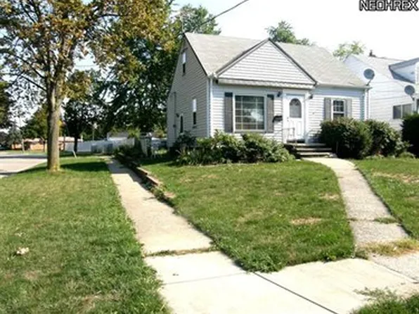 18924 Ferncliffe Ave, Cleveland, OH 44135