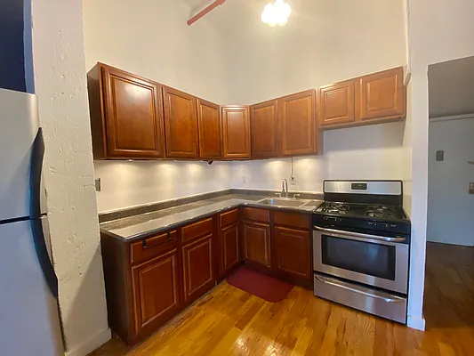 Rented by Carnegie Management Inc | media 45