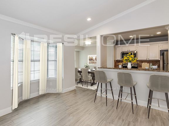 4th image of 10223 Woodlot Dr