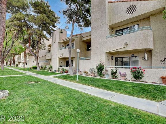2nd image of 810 N Sloan Ln APT 201