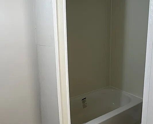 4th image of 621 N 9th St #625