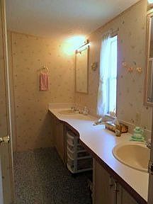 2nd image of 471 Petunia Dr