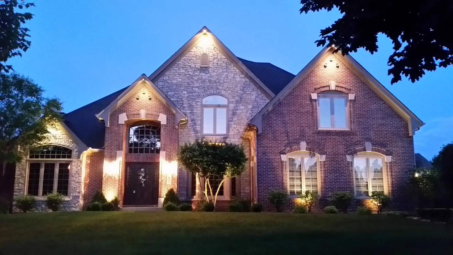 1615 Hunters Glen Ct photo 1