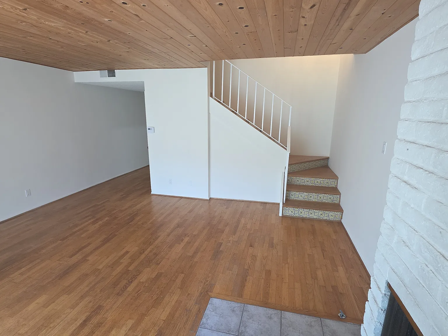2 bed, 1200 sqft, $3,495 — Photo 1