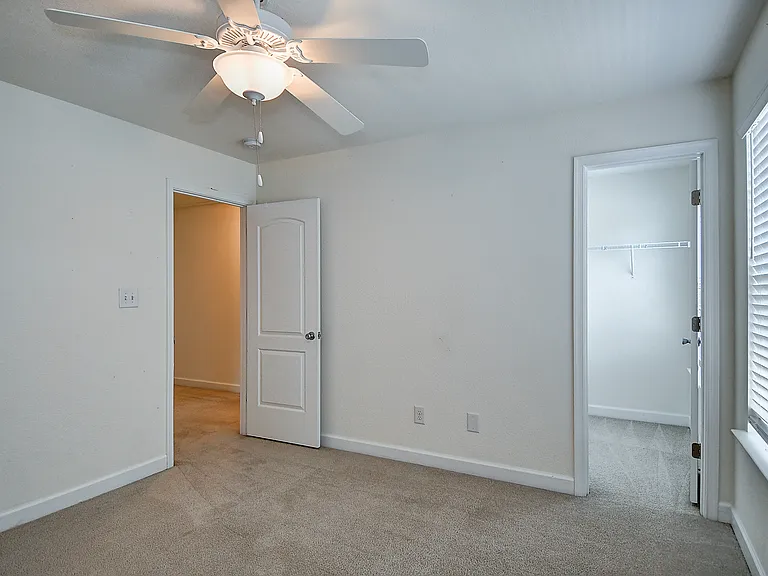 1500 Kingston Ave — Photo 37
