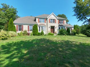 18 Butterfly Ct, Manahawkin, NJ 08050