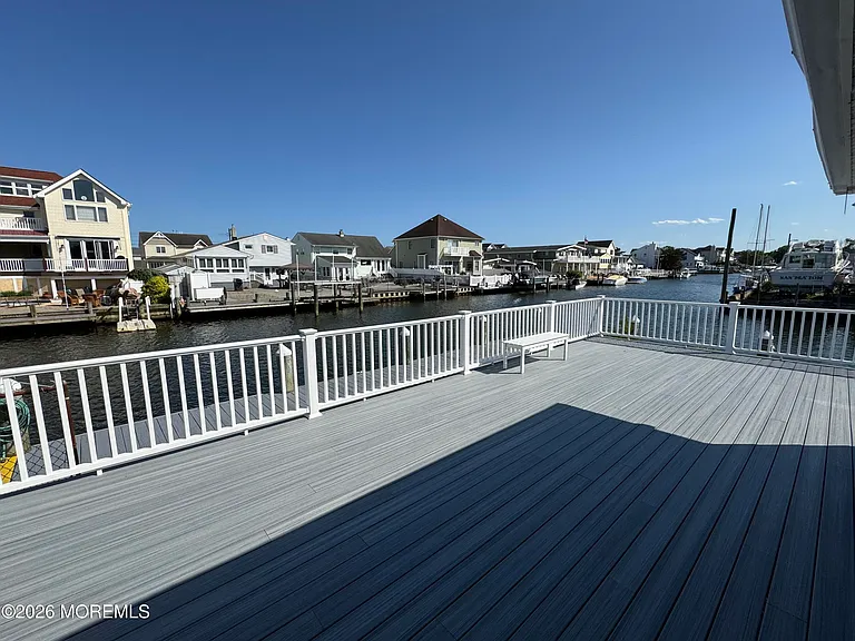 31 Navarra Dr — Photo 28