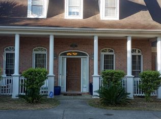 613 Clarendon Ave, Carolina Beach, NC 28428
