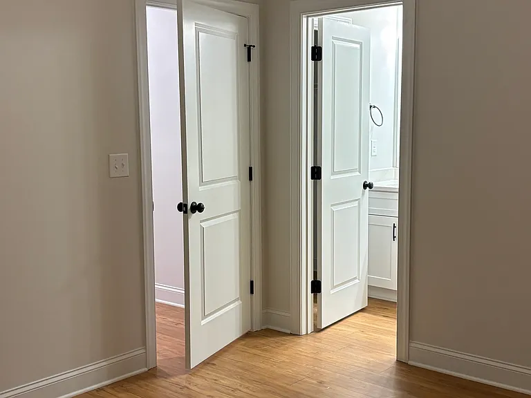 4817 Victoria Ave — Photo 31