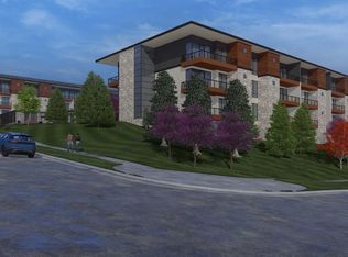 3022 Fieldhouse Cir, Manhattan, KS 66503
