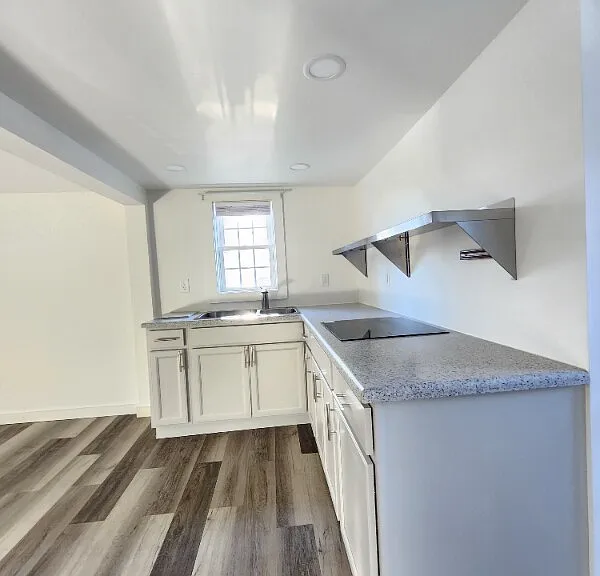 17 Bruce St #2 — Photo 8