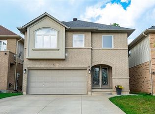 12 Giovanna Dr, Hamilton, ON L9B2Y4