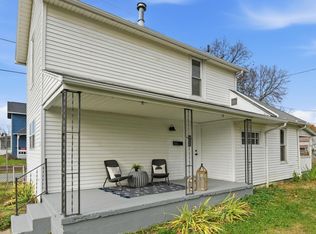 132 Cambria St, Newark, OH 43055