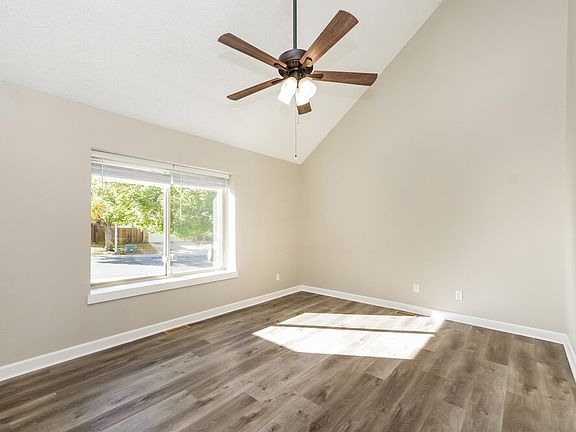 5th image of 3165 Post Oak Dr