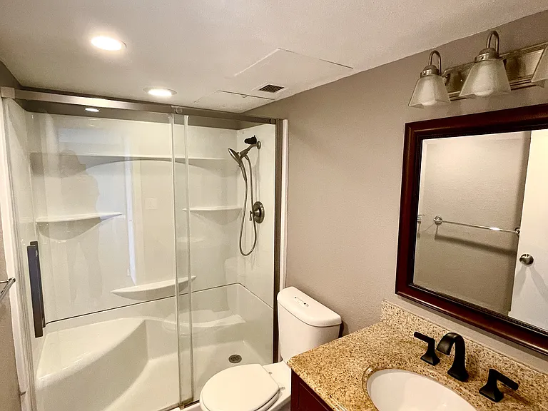 7039 San Pedro Ave #704-1 — Photo 12
