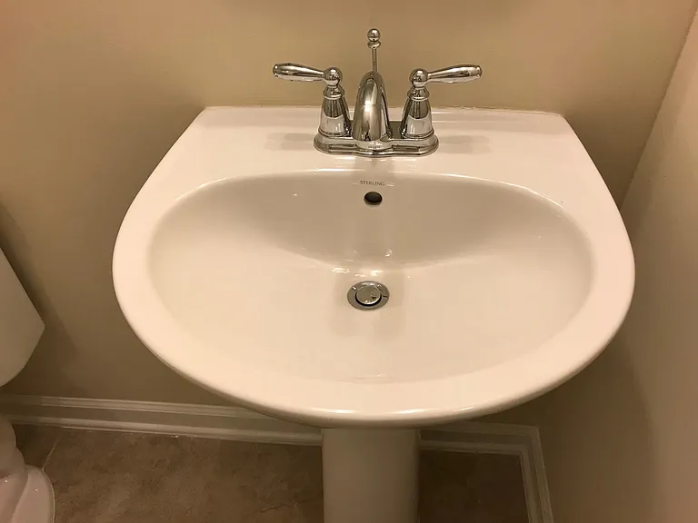 583 Richmond Dr — Photo 15