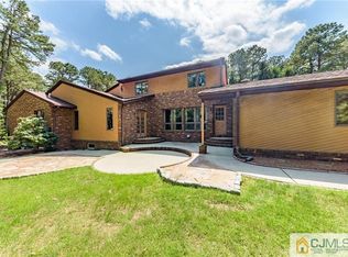 197 Old Forge Rd, Monroe Township, NJ 08831