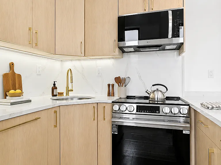 97 Prospect Pl #3 — Photo 3