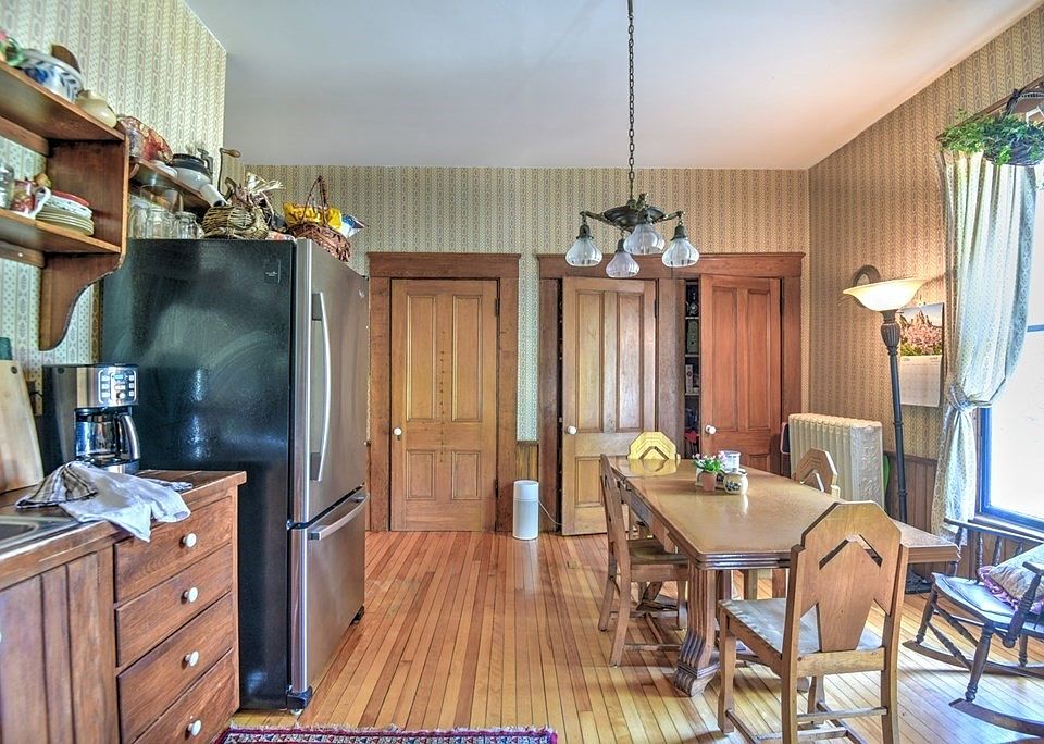 105 Centre St, Danvers, MA 01923 Zillow