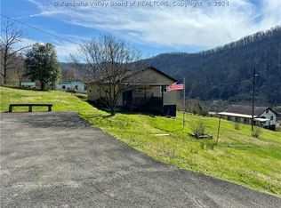 573 Church Hill Rd, Seth, WV 25181