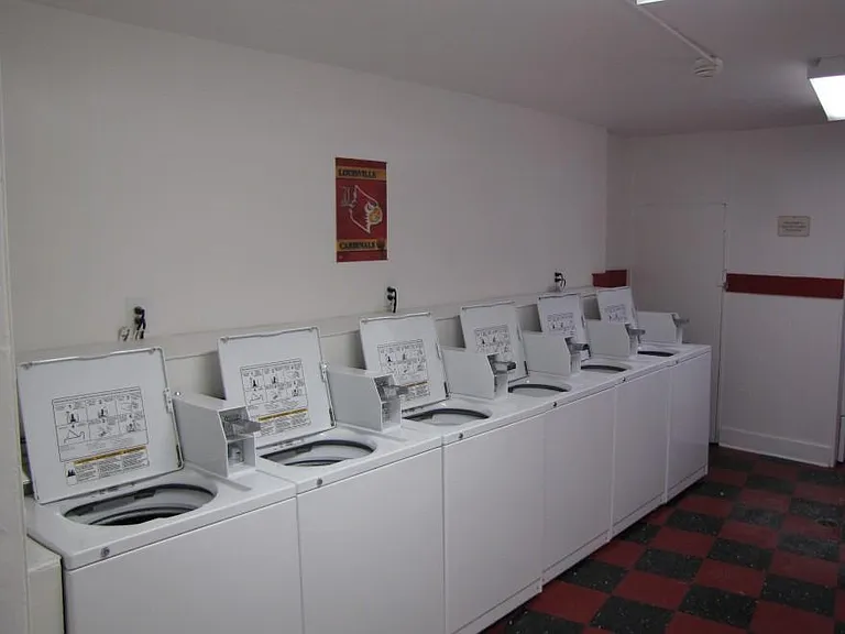 Cardinal Village — Photo 17