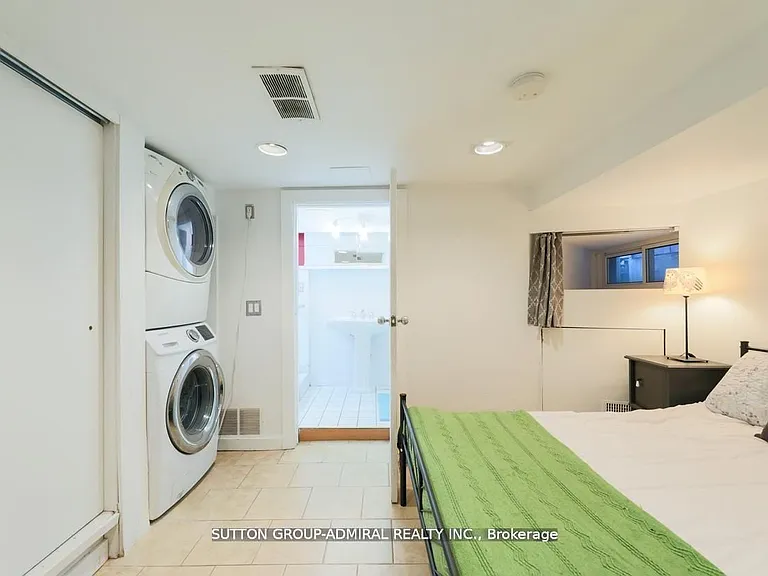 70 Carlaw Ave #BASEMENT — Photo 14