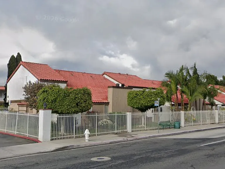 2521 W Sunflower Ave #R1 — Photo 1