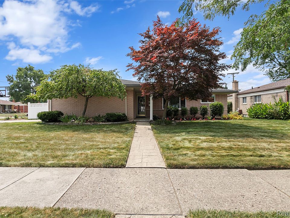 1st image of 13842 Collins Dr