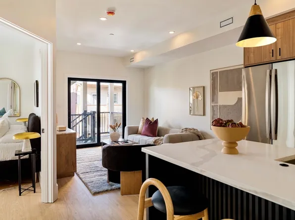 246 Bremen St #1, Boston, MA 02128