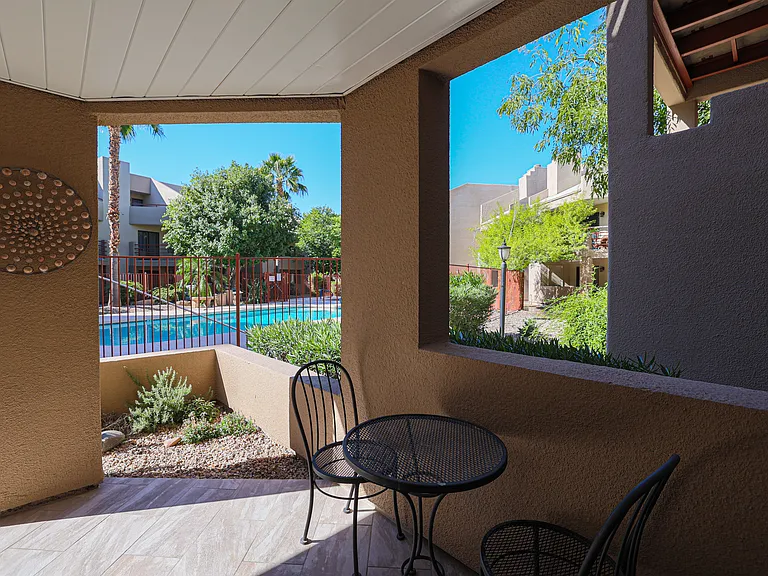 E Desert Cove Ave — Photo 15