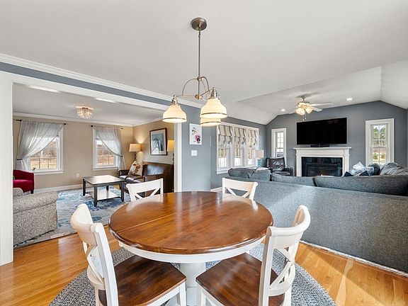 5th image of 23 Bog View Rd