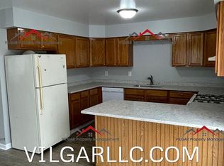 247-249 S 21st St, Chesterton, IN 46304