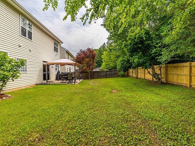 148 Pearson Pl — Photo 9
