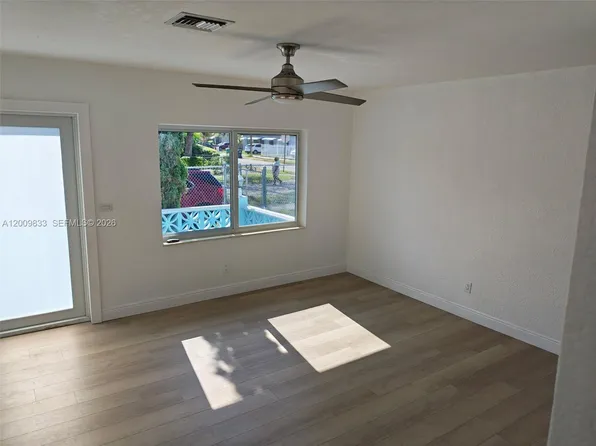 11412 NW 11th Ave #B, Miami, FL 33168