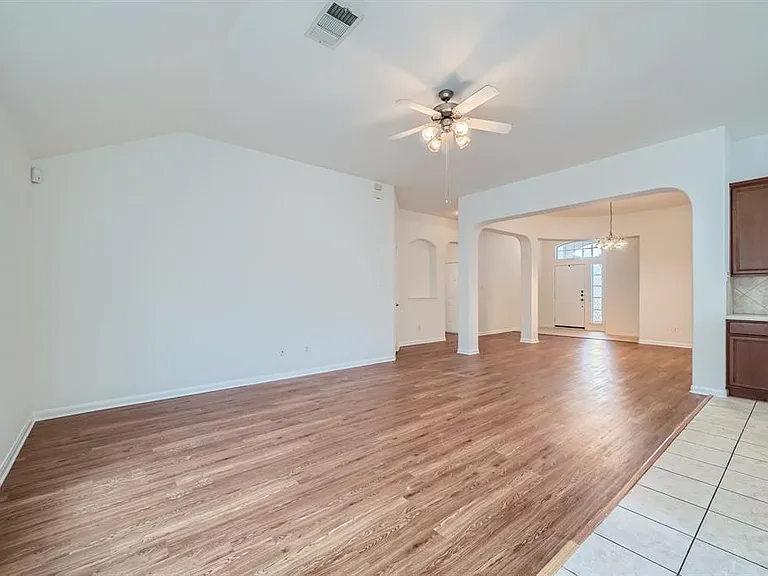 1508 Augusta Bend Dr — Photo 10
