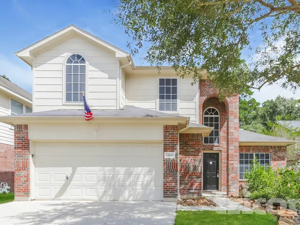 12043 Belle Ct, Pinehurst, TX 77362