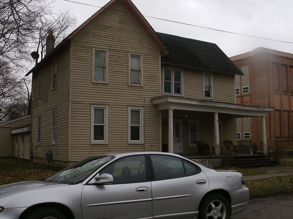 2nd image of 420 E Edgerton St